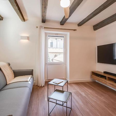 L'Escale Bleue - Apartment For 2 To 4 People In The Heart Of Annecy Luaran gambar
